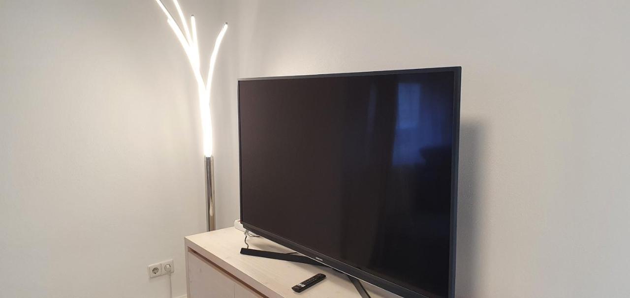 Outletcity Ferienwohnung - Apartment 4 Metzingen  Eksteriør bilde